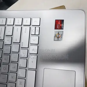 New Laptop HP 14S 8GB AMD SSD 512GB