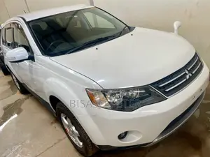 Mitsubishi Outlander 2.4 2009 White