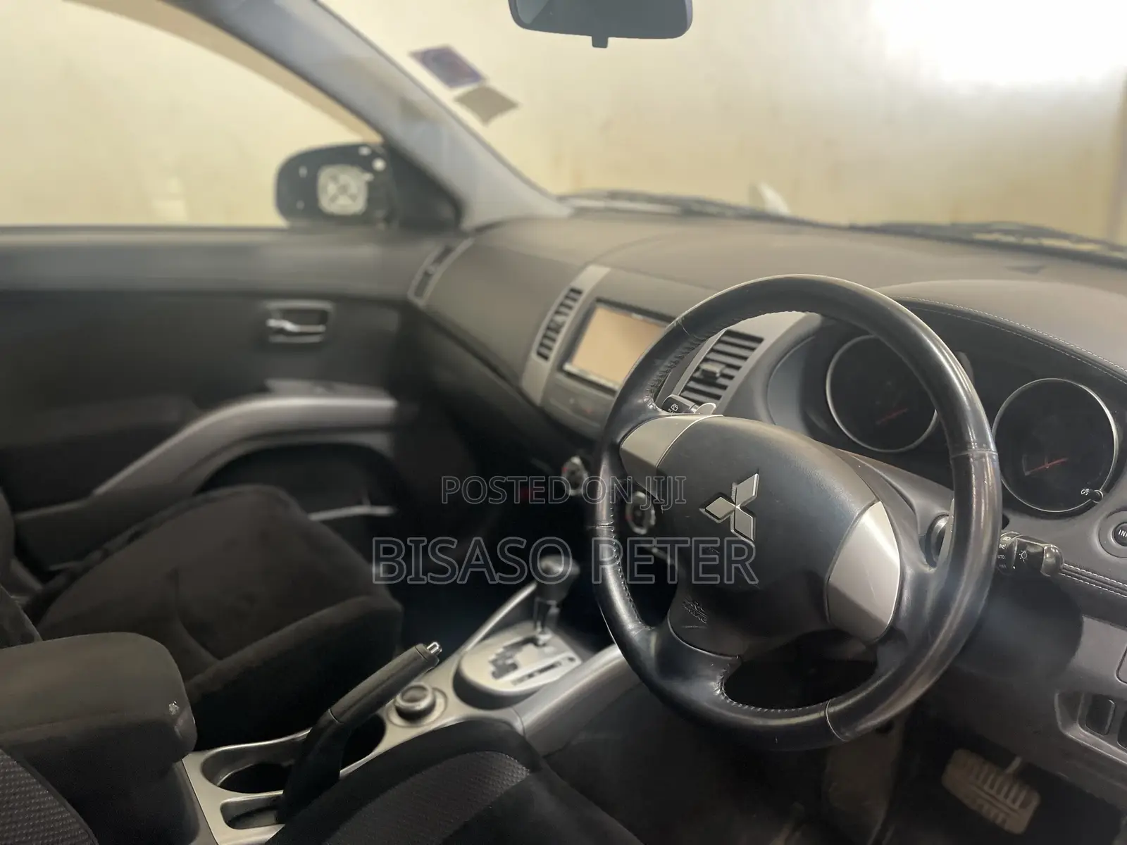 Mitsubishi Outlander 2.4 2009 White