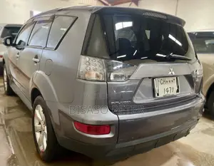 Mitsubishi Outlander 2.4 2009 Gray