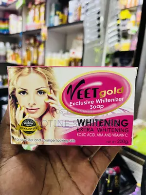 Veetgold Extra Whitening Soap With Kojic, AHA Vitamin C