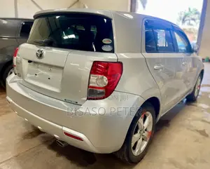 Toyota IST 2009 Silver