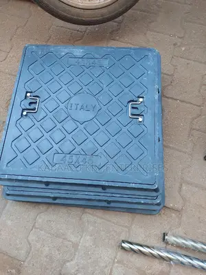 45×45 Plastic Manhole Cover Medium Guage Italy51×51 by Frame