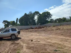 Posh 1.3acres in Najjera on Sale