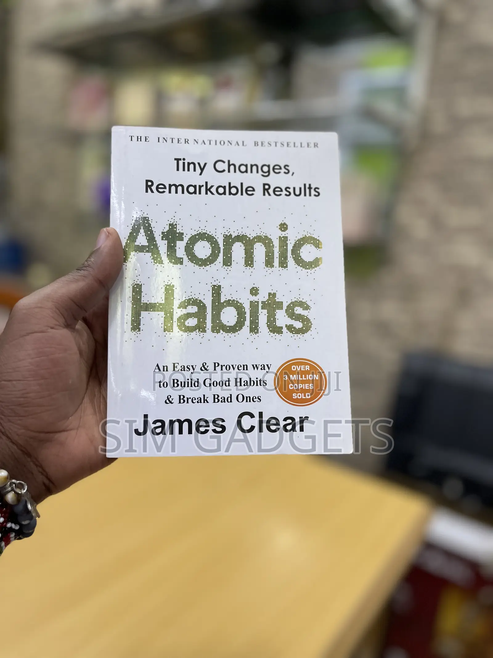 ATOMIC HABITS James Clear