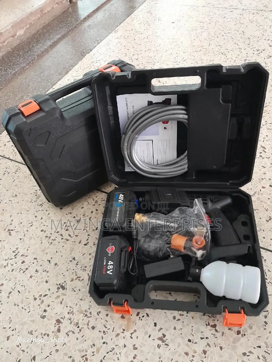Rechargeable Car Washer(2batteries 1 Extra)