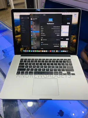 Laptop Apple MacBook Pro 2015 16GB Intel Core I7 SSD 256GB