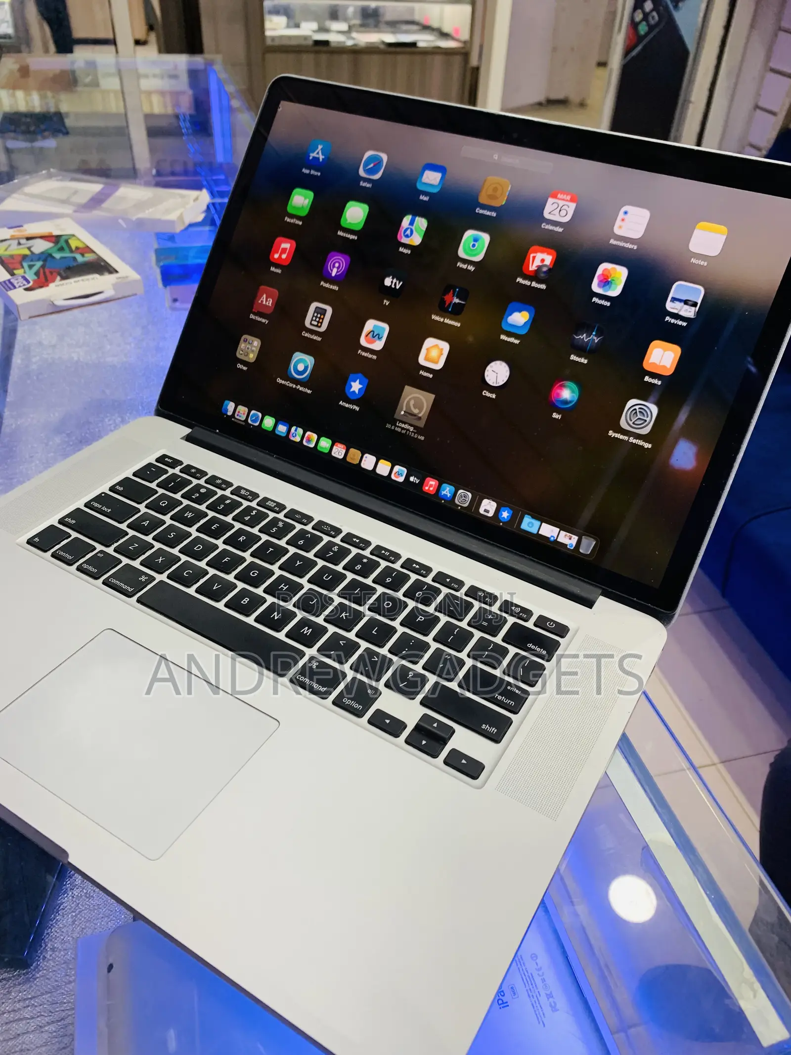 Laptop Apple MacBook Pro 2015 16GB Intel Core I7 SSD 256GB