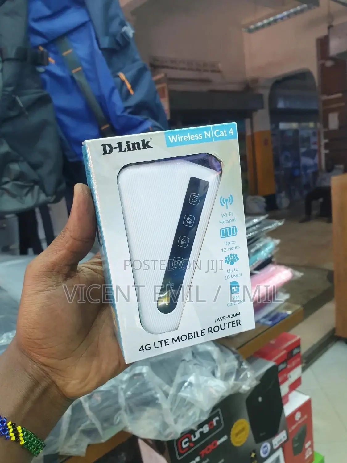 D-Link 4G LTE Mobile Router DWR-930M 2