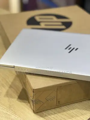 New Laptop HP Envy 13t 16GB Intel Core I7 SSD 512GB