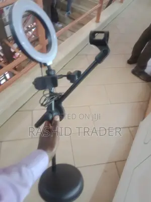 Live Video Mobile Phone Stand