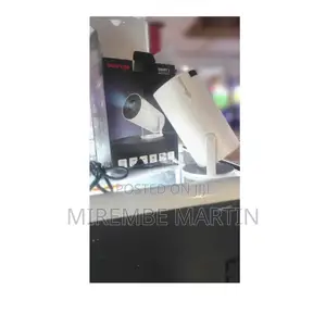 HY300 Android 5G Wifi Smart Portable Projector.