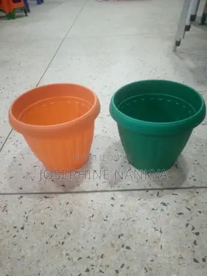 Plant Pots, Medium Size