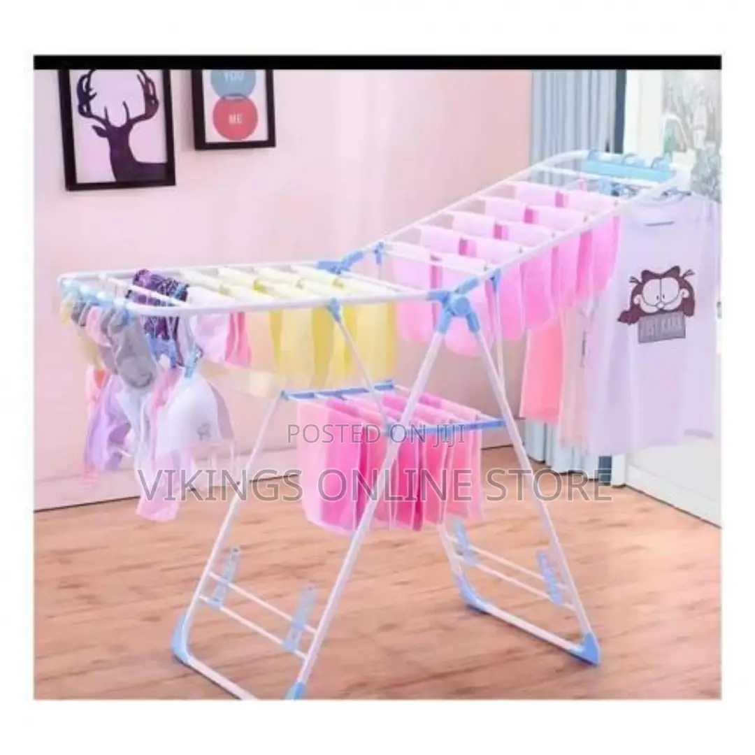 Outdoor Foldable Clothes Hanger- Blue