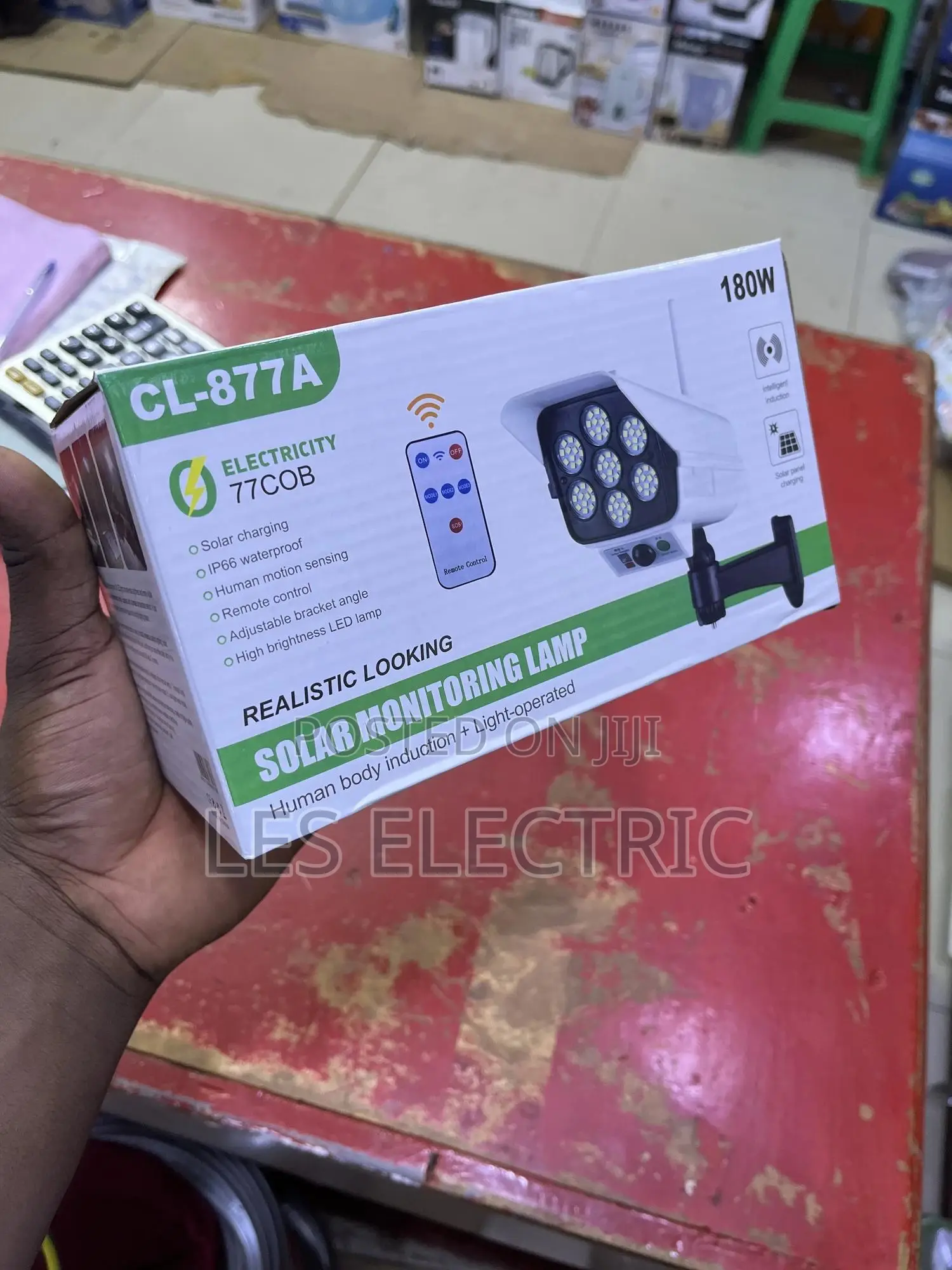 Camera-Like Solar Lamp