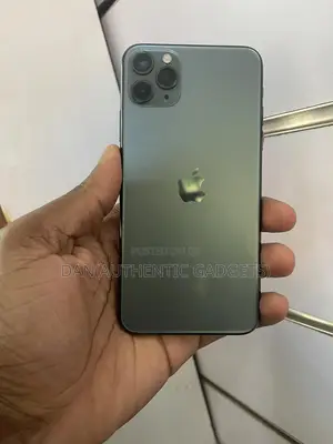 Apple iPhone 11 Pro Max 64 GB Green