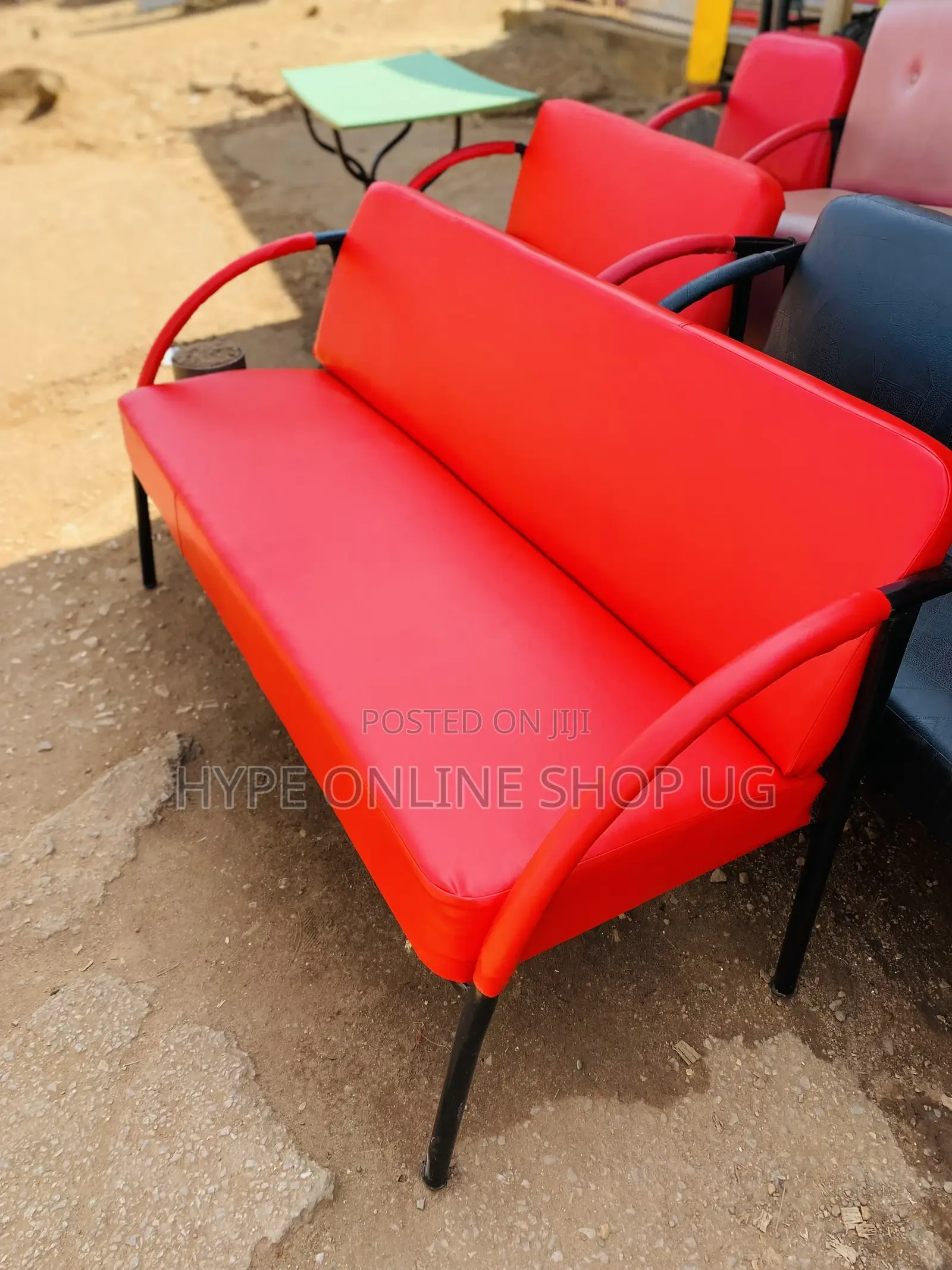 Salon Comfortable Chairs