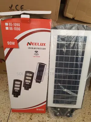90W Neelux Solar Street Lights