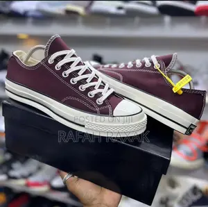 Original Maroon Chuck Taylor Allstar Converse