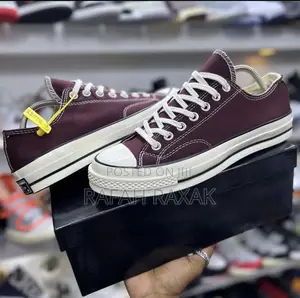 Original Maroon Chuck Taylor Allstar Converse