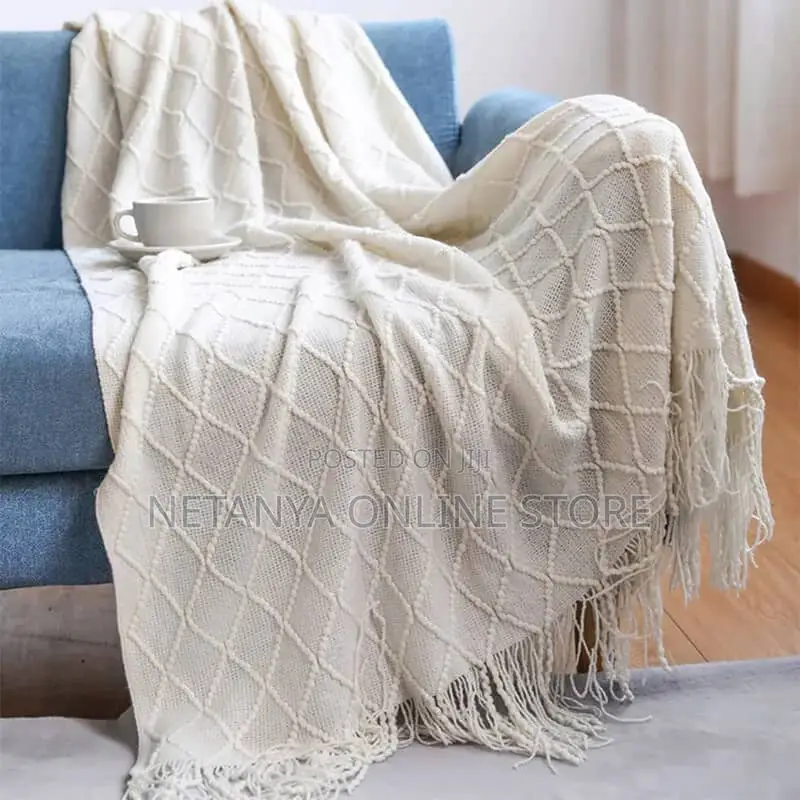 Wooven Soft Warm Throw Blanket