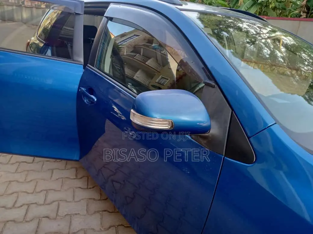 Toyota Corolla Fielder 2010 Blue