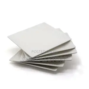 6 Pieces of Square Checked Plates