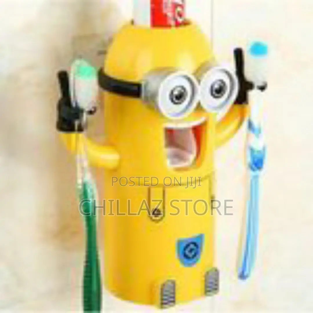 Automatic Wash Kit One Toothpaste and Two Toothbrush Holder