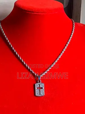 Simple Men’S Necklaces Available