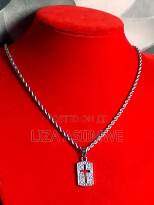 Simple Men’S Necklaces Available