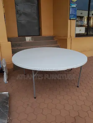 180cm Round Table Plastic, White