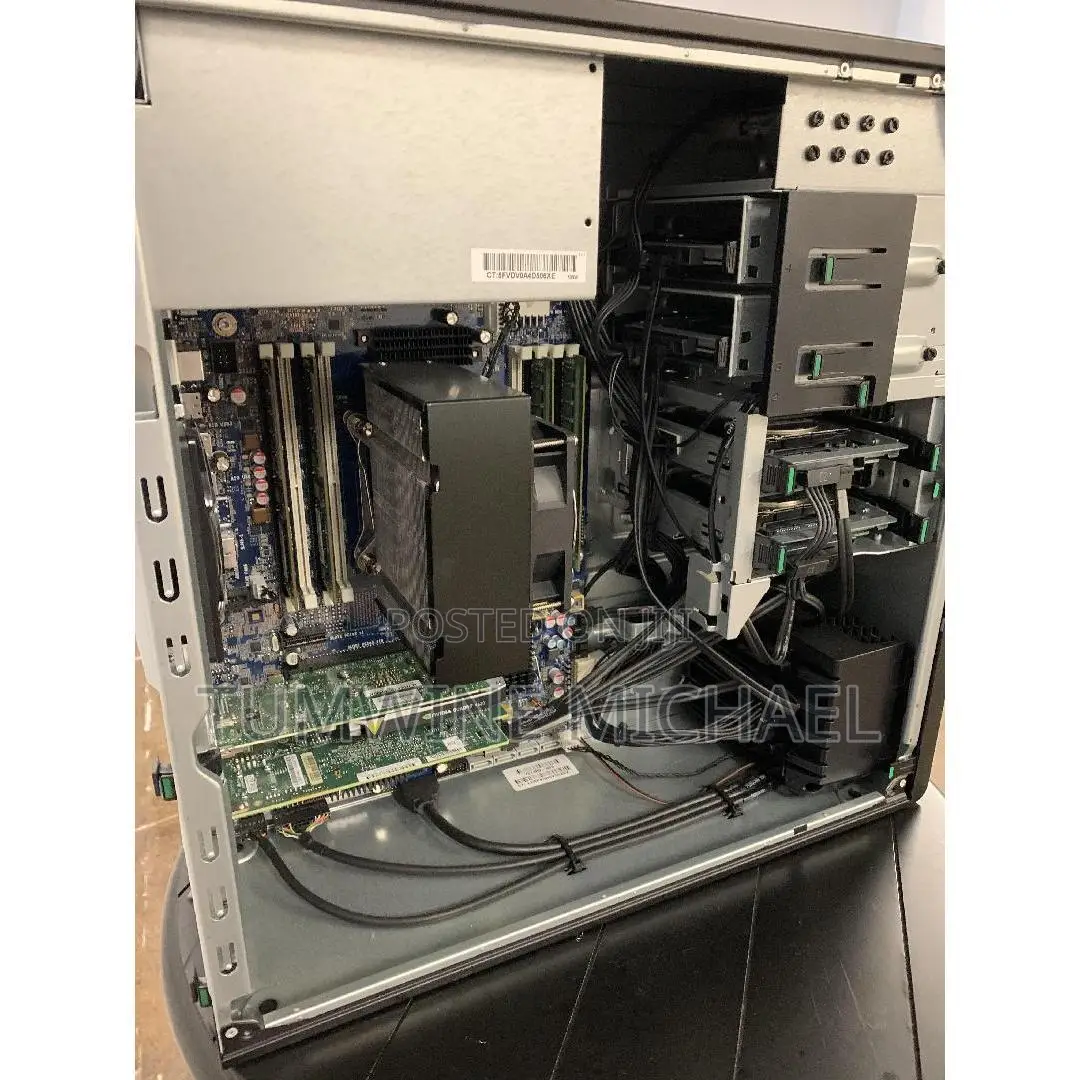 Desktop Computer HP Z440 32GB Intel Xeon SSD 1T