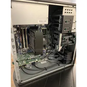 Desktop Computer HP Z440 32GB Intel Xeon SSD 1T