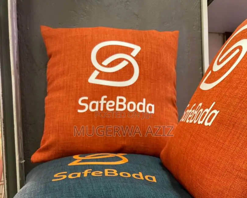 Bramded Pillow, Cushions