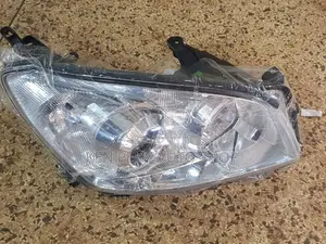 Headlamp Rav4 2009- 2010 (New Model)