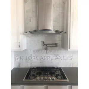 Geepas Curved Glass Chimney Hood