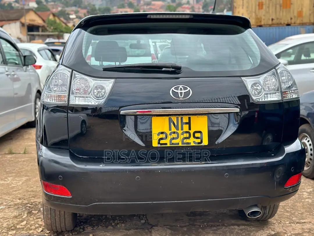 Toyota Harrier 2.4 2011 Black