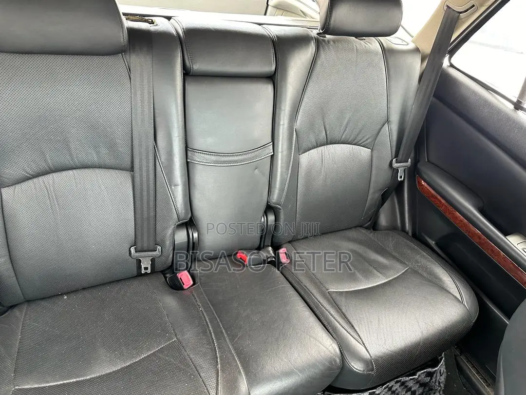 Toyota Harrier 2.4 2011 Black