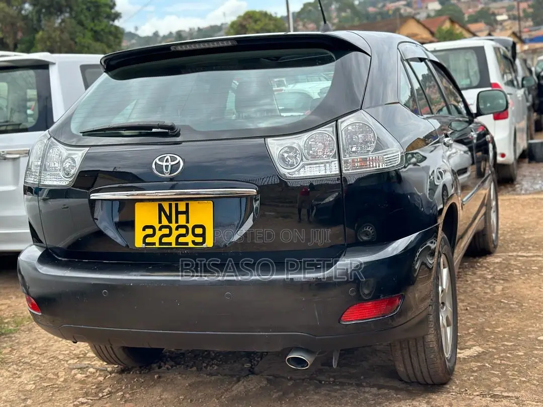 Toyota Harrier 2.4 2011 Black
