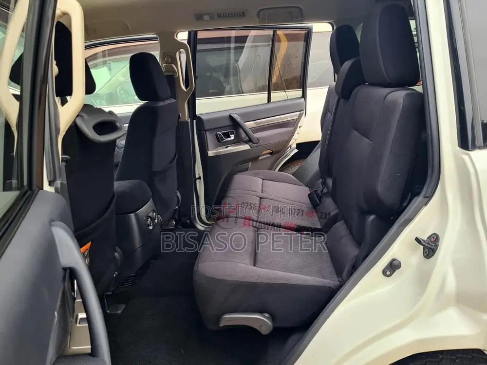 Mitsubishi Pajero V90 3.2 DI-D GL 2015 White