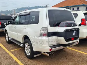 Mitsubishi Pajero V90 3.2 DI-D GL 2015 White