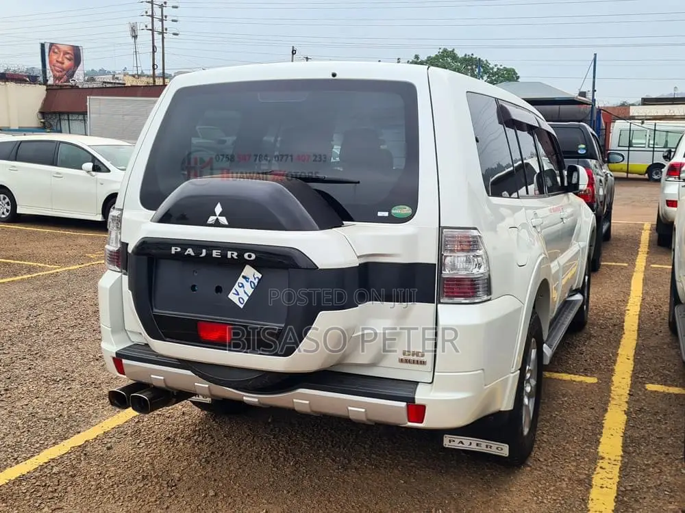 Mitsubishi Pajero V90 3.2 DI-D GL 2015 White