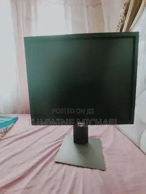 Dell 19 Inch Square New Model