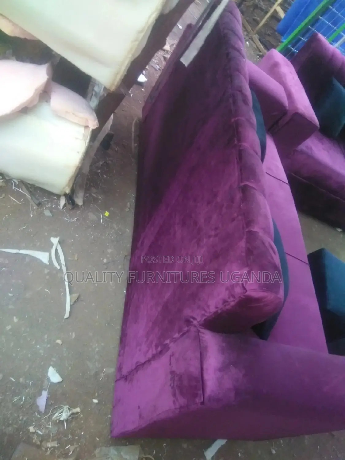 5 Seater Sofa Seat With Its Puff