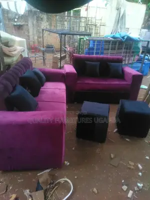 5 Seater Sofa Seat With Its Puff