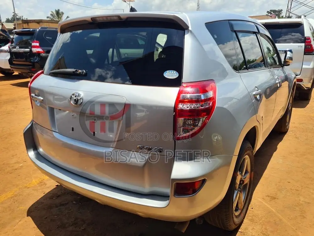 Toyota RAV4 2015 Silver