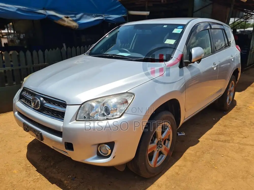 Toyota RAV4 2015 Silver