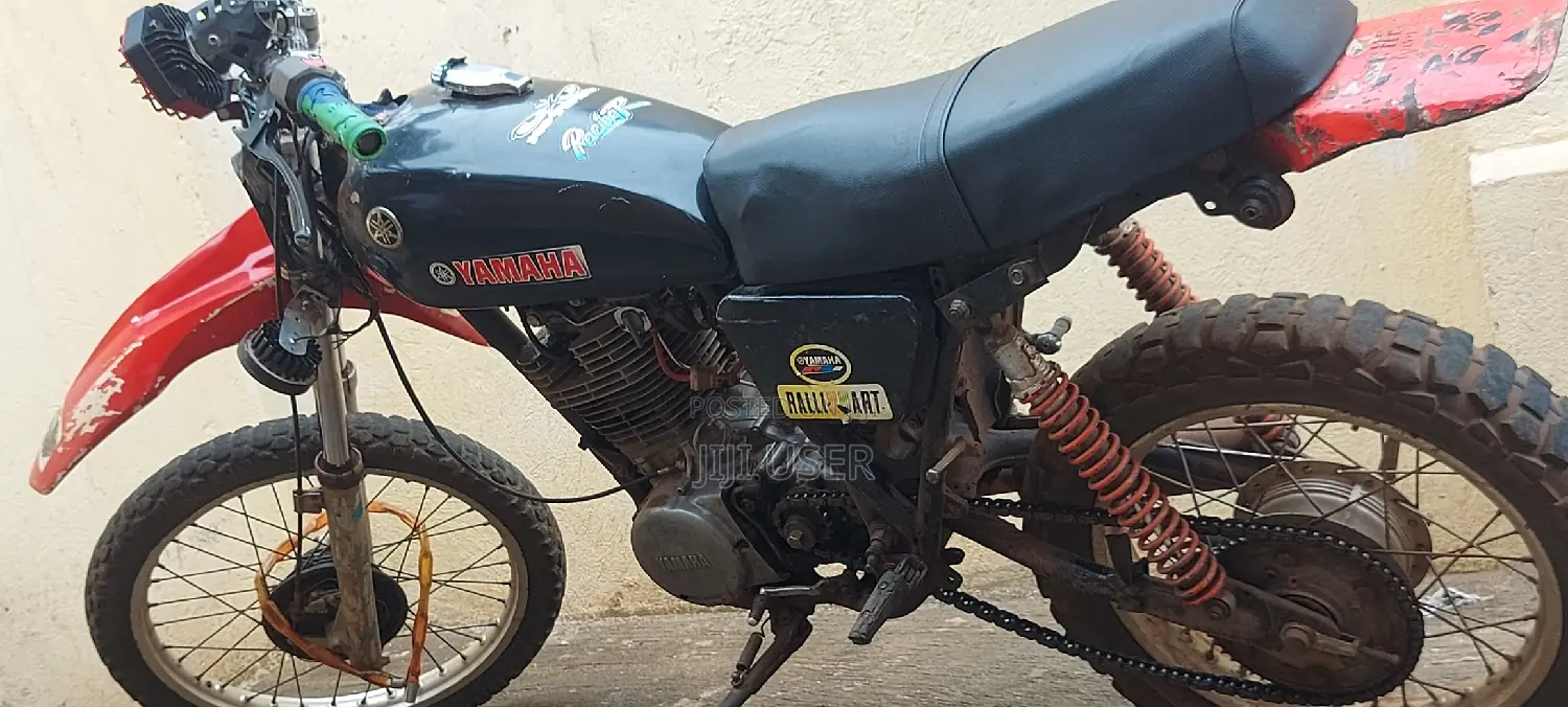 Yamaha 2016 Black