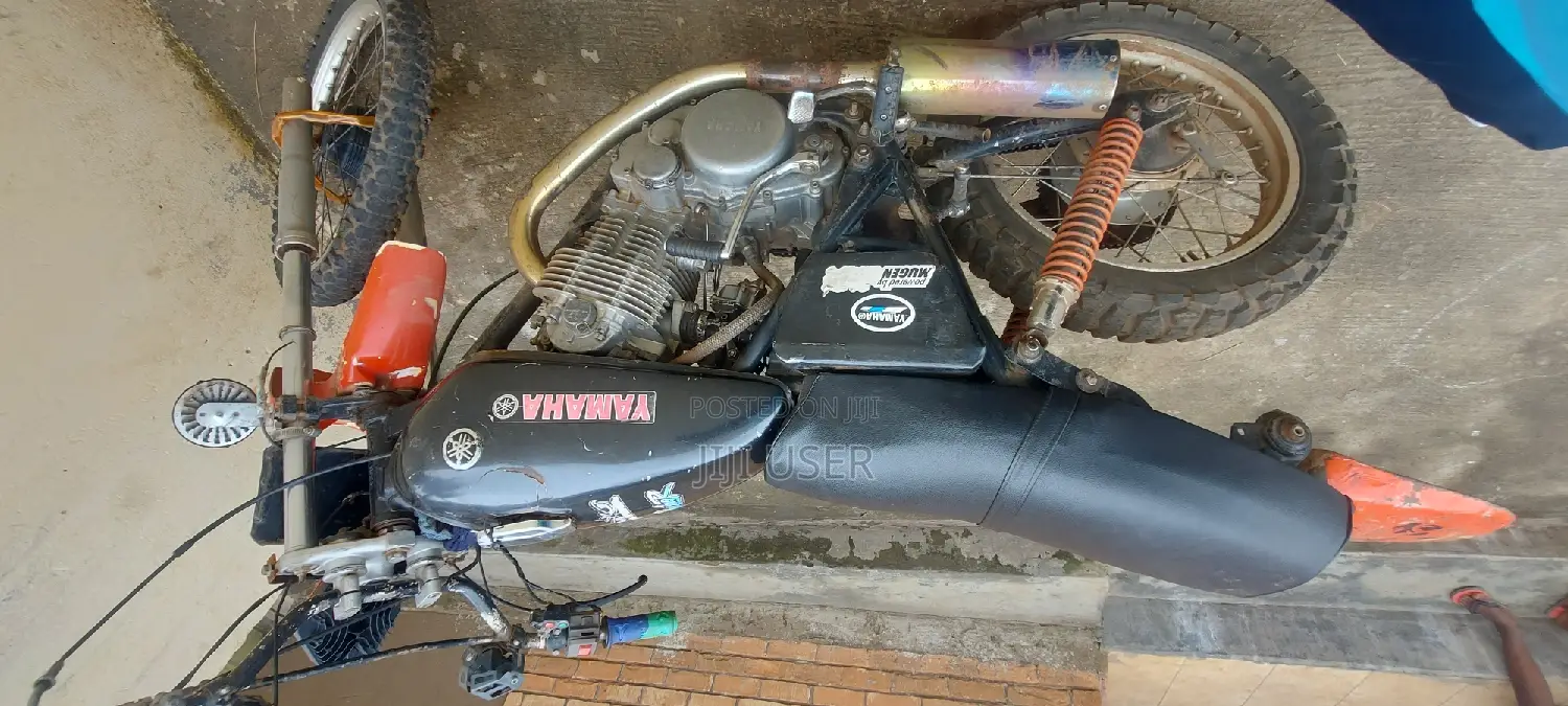 Yamaha 2016 Black