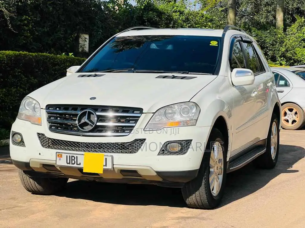 White Benz ML 4matics for Hire